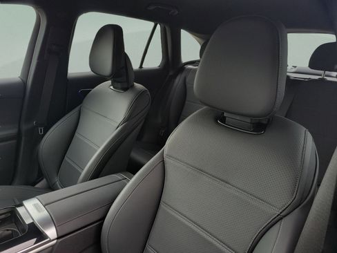 Certified 2026 Mercedes-Benz GLC 300 image 18