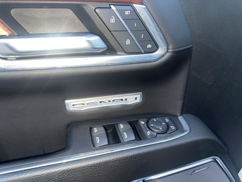 Used 2022 GMC Sierra 1500 Denali AWD/4WD image 12