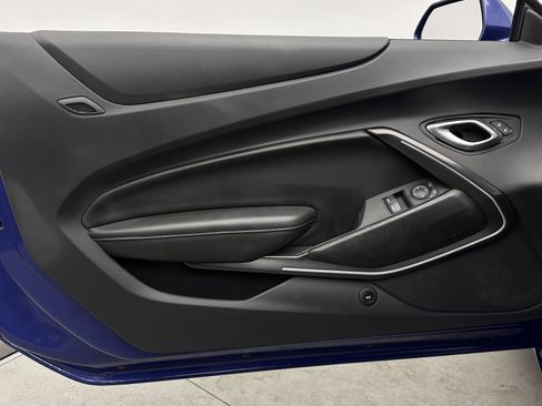 Used 2023 Chevrolet Camaro LT RWD image 10