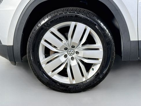 Used 2019 Volkswagen Atlas SEL AWD/4WD image 38