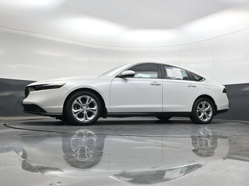 Used 2023 Honda Accord LX image 34