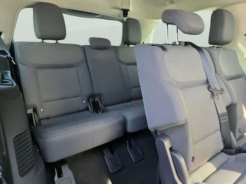 Used 2025 Ford Expedition Active image 24