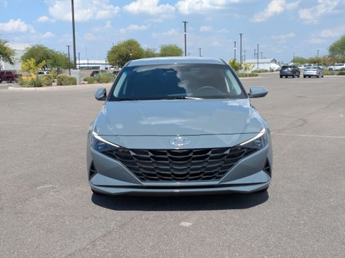 Used 2023 Hyundai Elantra SEL FWD image 8