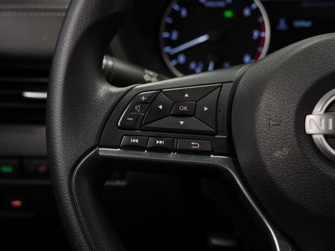 Used 2024 Nissan Sentra SV FWD image 21