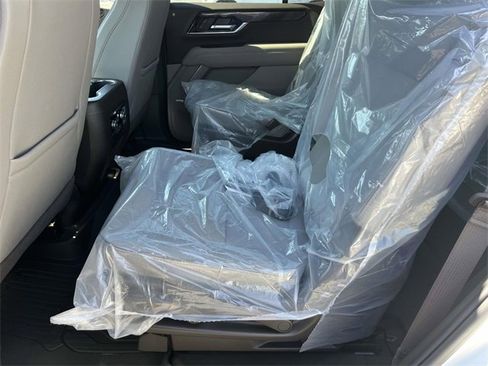 New 2026 GMC Yukon XL Elevation image 12