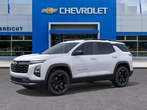 New 2026 Chevrolet Equinox LT w/ Convenience Package II FWD image 2