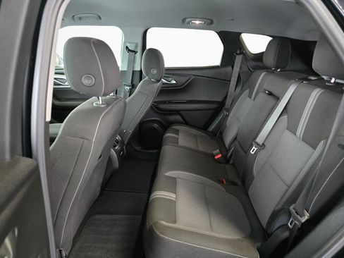 Used 2025 Chevrolet Blazer LT AWD/4WD image 37