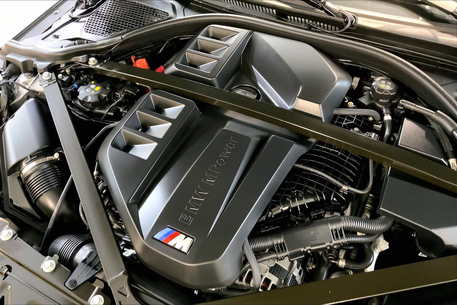 Used 2024 BMW M2 w/ Lighting Package RWD image 31