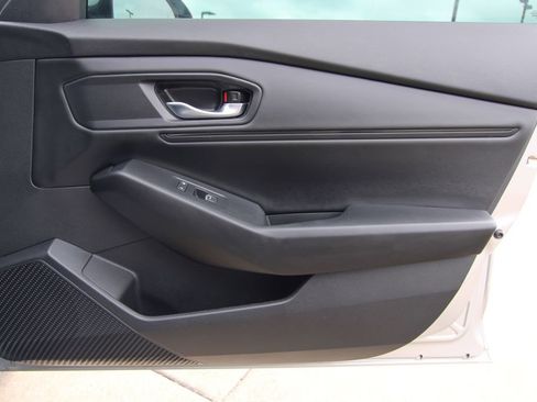 Used 2024 Honda Accord EX image 35