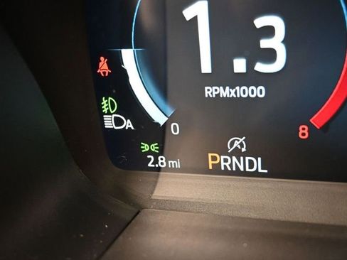 Used 2025 Ford Explorer Active w/ Active Comfort Package image 16