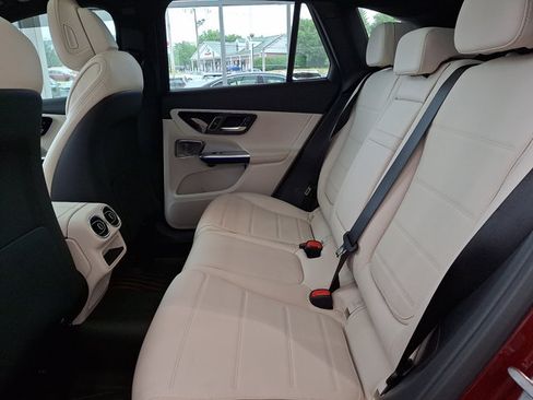 Used 2026 Mercedes-Benz GLC 300 4MATIC image 10