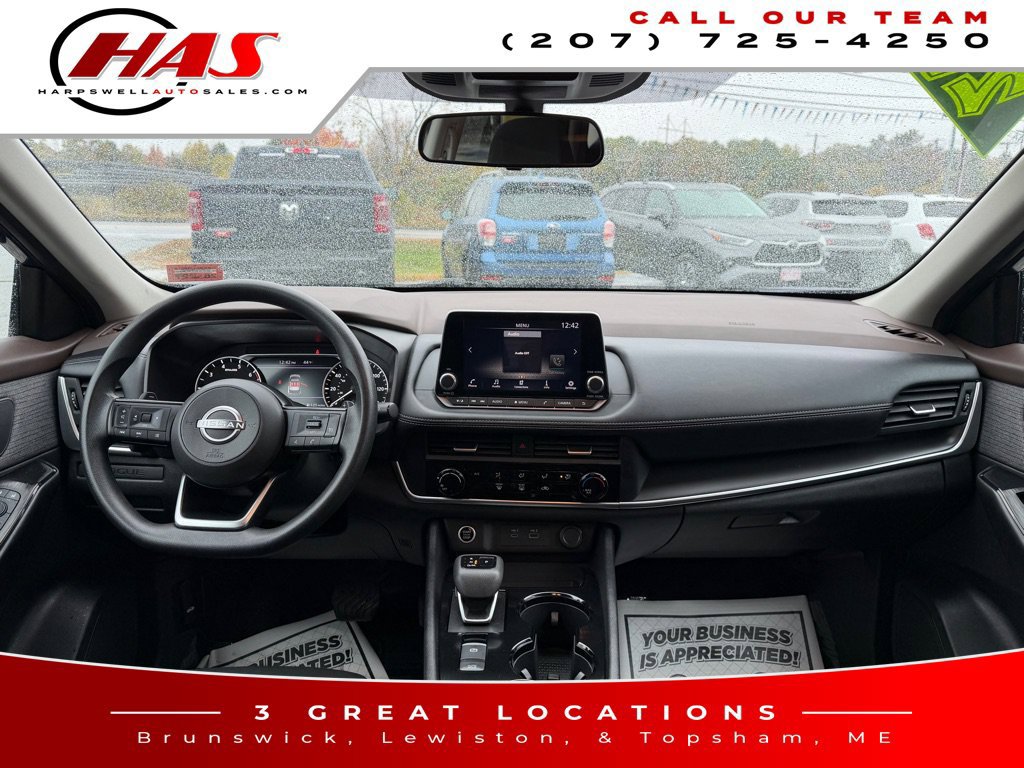 Used 2023 Nissan Rogue S AWD/4WD image 15