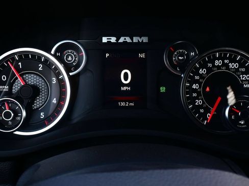 Used 2024 RAM 4500 Tradesman w/ Chrome Appearance Group RWD image 19
