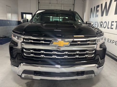 New 2025 Chevrolet Silverado 1500 LTZ w/ Technology Package AWD/4WD image 37