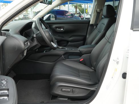 Used 2026 Honda HR-V EX-L image 16