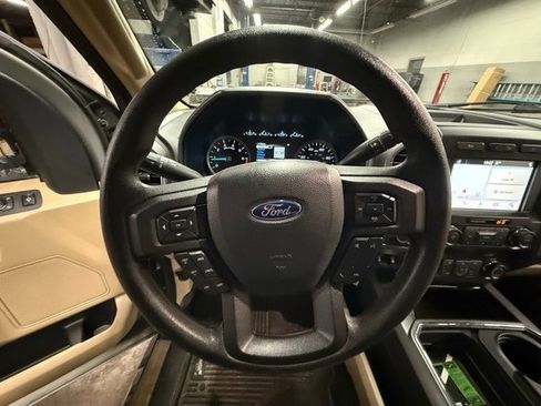 Used 2019 Ford F250 XLT w/ XLT Premium Package image 14