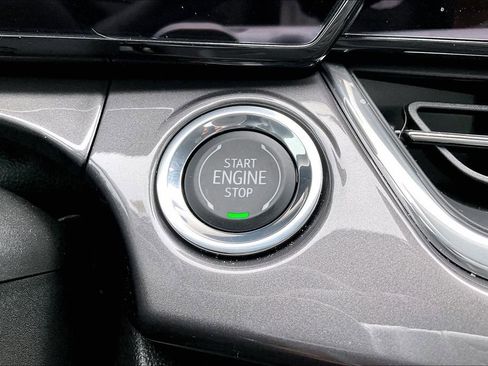 Used 2025 Chevrolet Trax ACTIV w/ Driver Confidence Package image 30