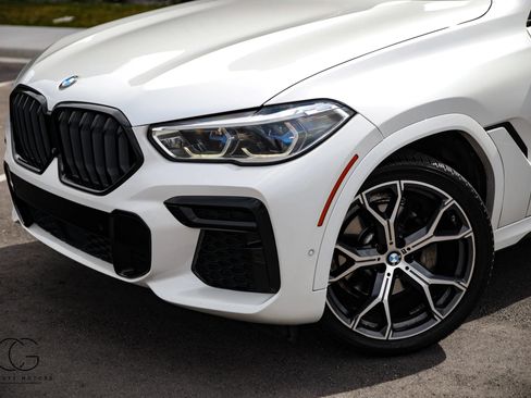 Used 2022 BMW X6 xDrive40i w/ Executive Package AWD/4WD image 4