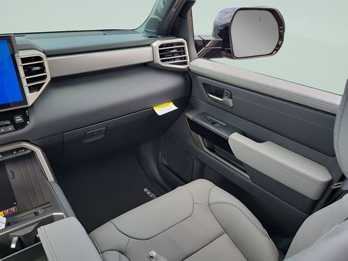 New 2026 Toyota Tundra Limited AWD/4WD image 17