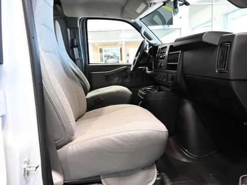 New 2026 GMC Savana 3500 w/ Driver Convenience Package RWD image 12