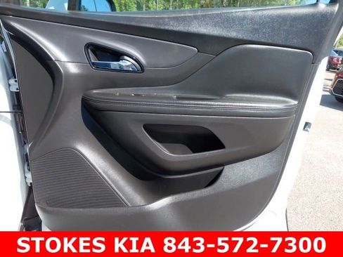Used 2019 Buick Encore Essence AWD/4WD image 25