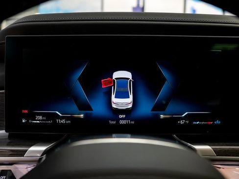 New 2026 BMW 740i xDrive image 17