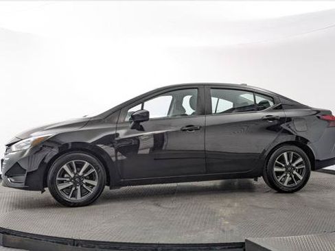 Used 2025 Nissan Versa SV FWD image 3