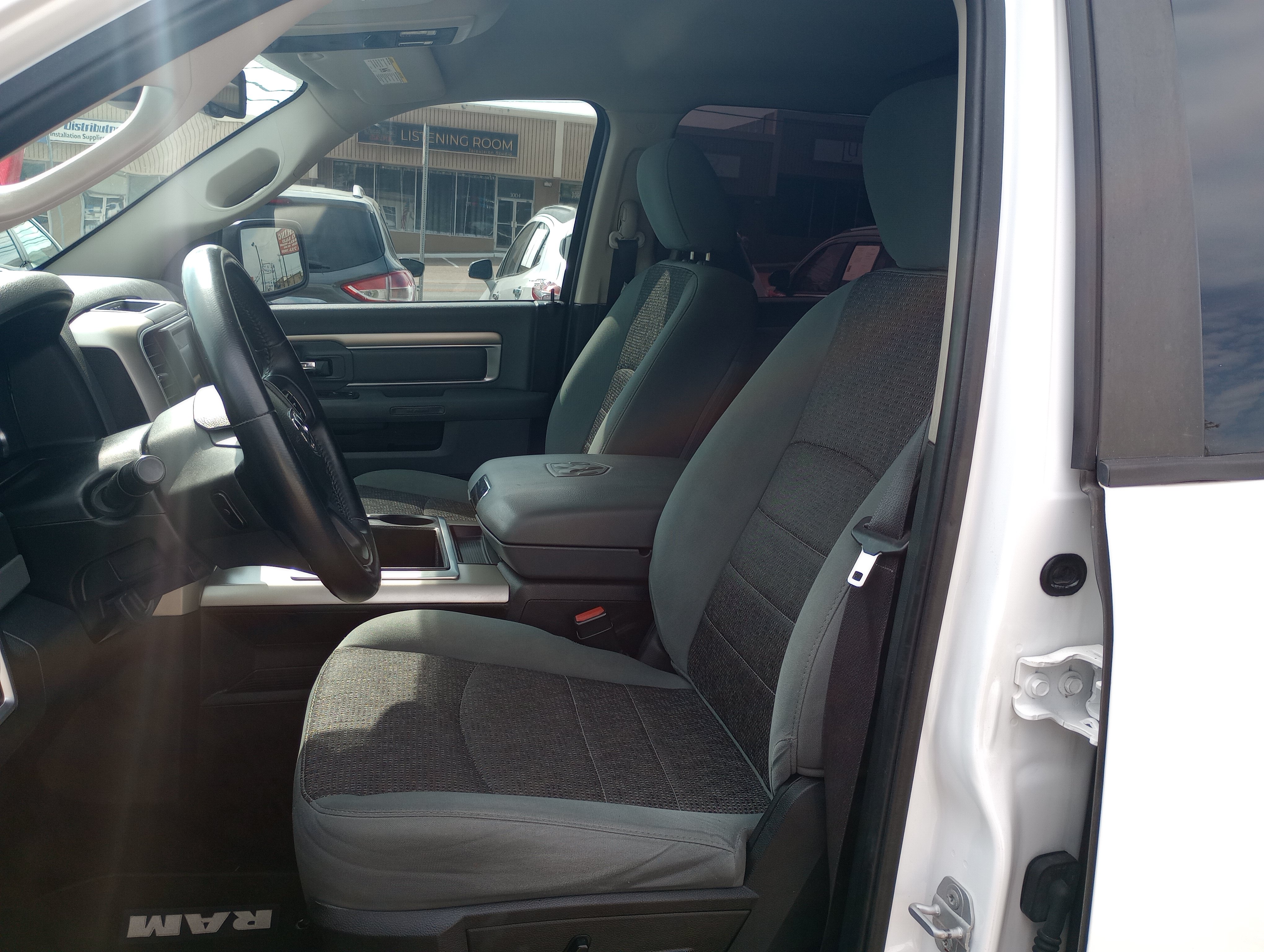 Used 2014 RAM 1500 Lone Star RWD image 10