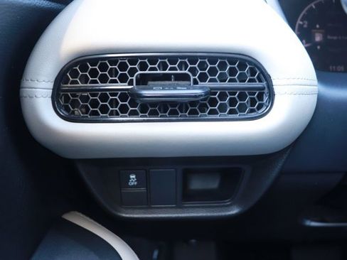 Certified 2024 Honda HR-V LX image 24