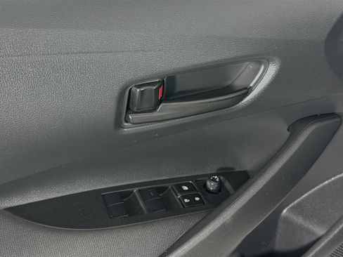 Used 2025 Toyota Corolla LE image 23