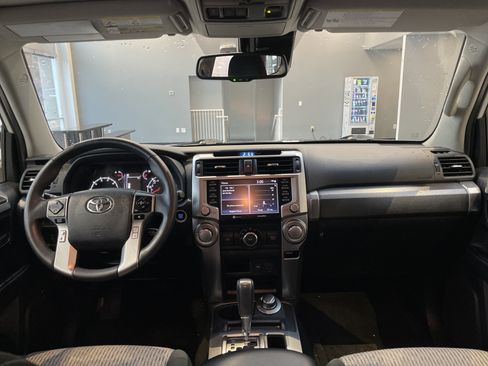 Used 2021 Toyota 4Runner SR5 AWD/4WD image 30