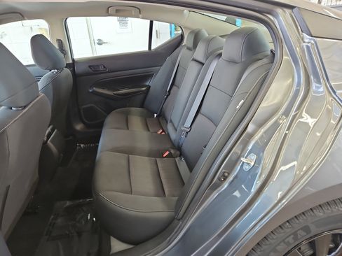 Used 2024 Nissan Altima 2.5 S image 11