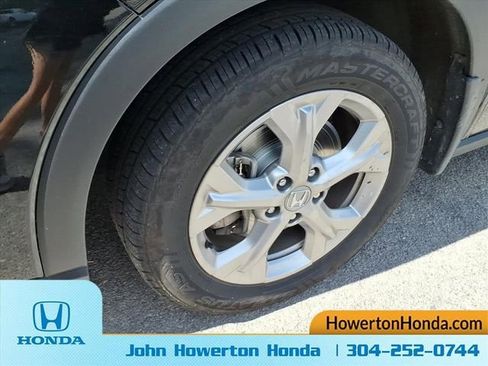 Used 2025 Honda HR-V LX image 11