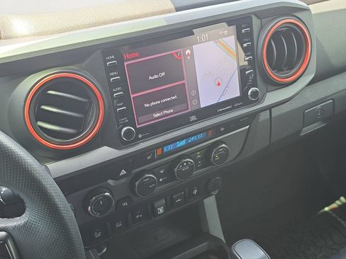 Used 2021 Toyota Tacoma TRD Pro AWD/4WD image 17