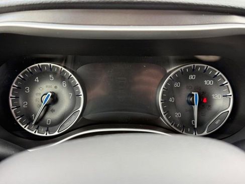 New 2026 Chrysler Pacifica Select w/ S Appearance Package image 15