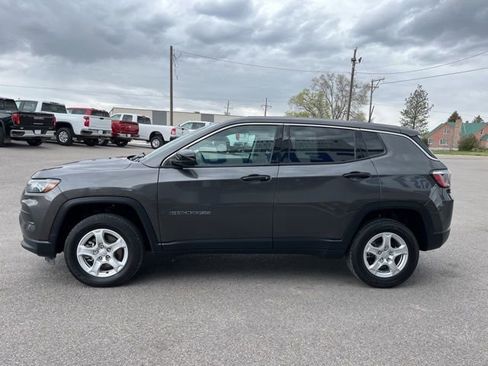 Used 2022 Jeep Compass Sport AWD/4WD image 10