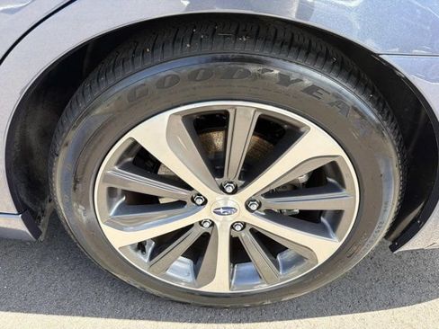 Used 2017 Subaru Legacy 2.5i Limited AWD/4WD image 32