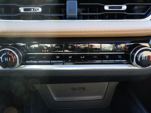 New 2026 Chevrolet Equinox ACTIV w/ Convenience Package III image 29