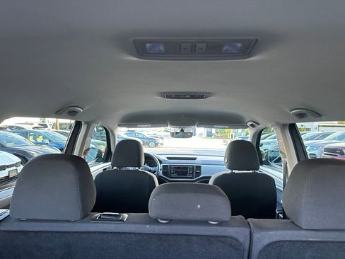 Used 2019 Volkswagen Atlas S image 33