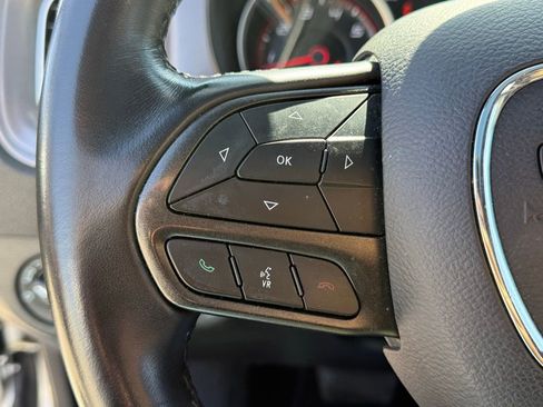 Used 2023 Dodge Charger SXT image 10