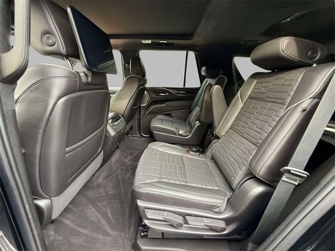 Used 2023 Cadillac Escalade V image 19