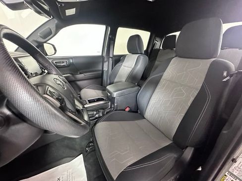 Used 2023 Toyota Tacoma TRD Sport w/ Black Out Package (TMS) AWD/4WD image 20