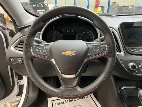 Used 2024 Chevrolet Malibu LT image 23