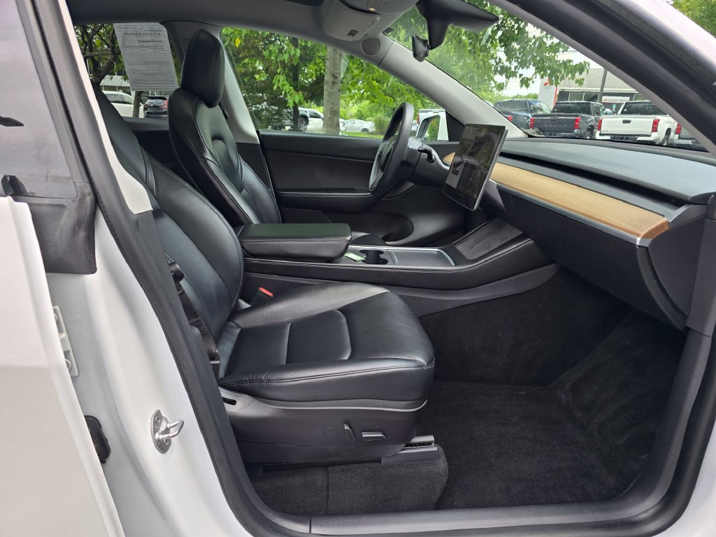 Used 2021 Tesla Model Y Long Range AWD/4WD image 10