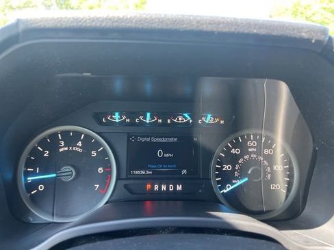Used 2020 Ford F150 XLT w/ Equipment Group 302A Luxury AWD/4WD image 14