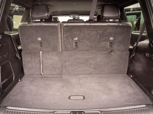 Used 2024 Jeep Wagoneer Series II w/ Flexible Seating Group image 31