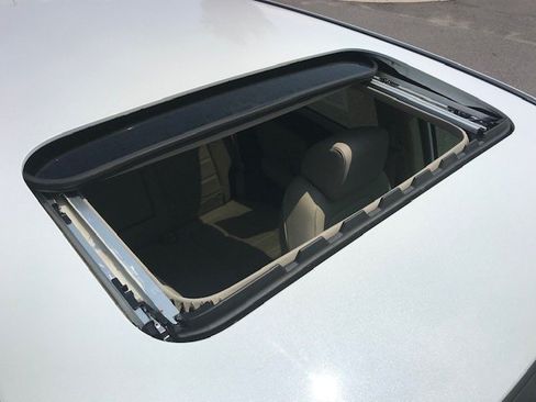 Used 2020 Honda CR-V EX-L image 9