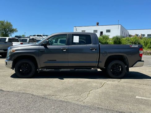 Used 2019 Toyota Tundra SR5 AWD/4WD image 4
