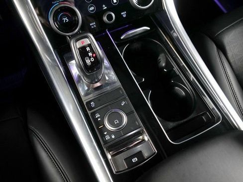Used 2019 Land Rover Range Rover Sport HSE Dynamic image 13