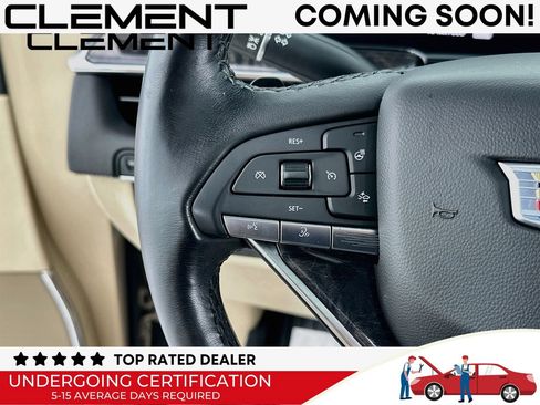 Used 2021 Cadillac Escalade Premium Luxury AWD/4WD image 16